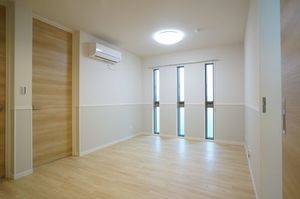 ヴァン・エ・ルミエール 301号-2