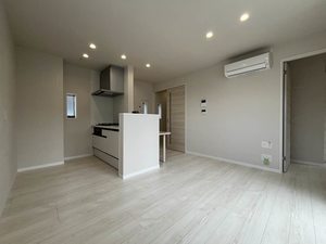 サンポーチ福栄伍番館 302号-3