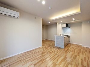 クオリスタ 203号-3