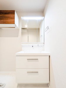 ＦＩＲＳＴ　ＳＣＥＮＥ　５番館 201号-8