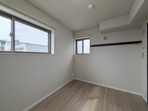 FIRST SCENE 5番館 302号-9