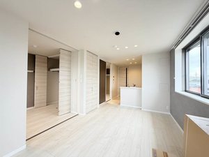スプリング クレスト 301号-2