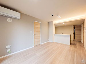 デルフィ陸番館 102号-2
