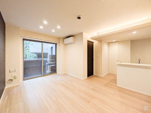 デルフィ陸番館 103号-2