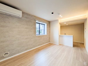 デルフィ陸番館 105号-2