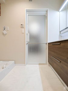 デルフィ陸番館 105号-8