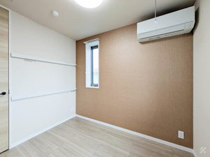 デルフィ陸番館 303号-7
