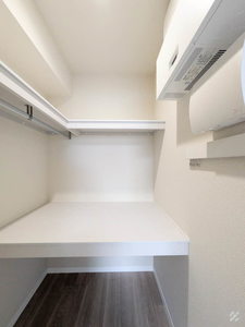 デルフィ陸番館 305号-7