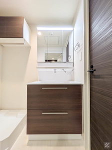 デルフィ陸番館 305号-9