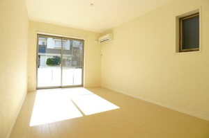 Iris・Court 102号-3