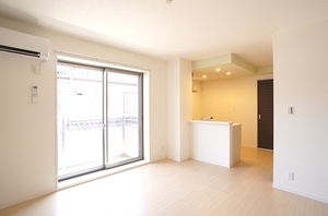 シャーメゾン　ガーデン 102号-2