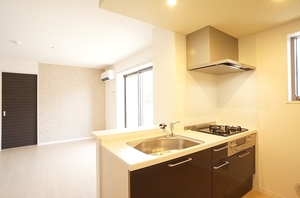 シャーメゾン　ガーデン 102号-3