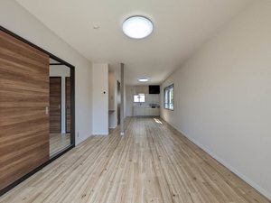 ハイネスアイ 201号-2