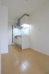 ＨＩＬＬＣＲＥＳＴ 302号-6