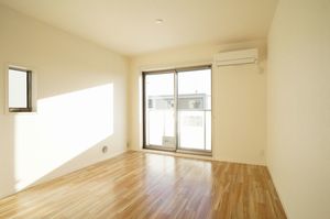 ラ・ヴィータ 301号-2