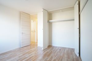 ラ・ヴィータ 301号-7