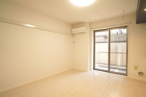 Ｅａｓｔ　Ｍａｉｓｏｎ 106号-2