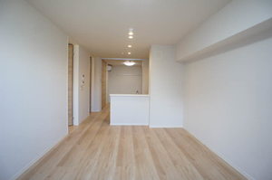 ゴールデンヒルズ 302号-3