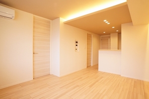 トラストメゾン花長 102号-3