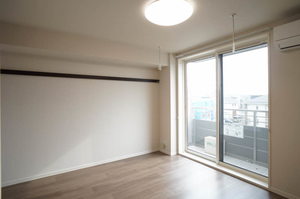 メゾンレグルス 302号-3