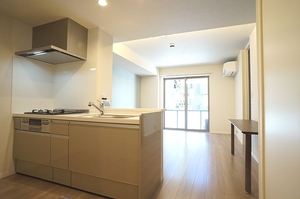 アルベレータⅢ 102号-3