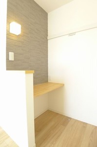 メープルリーフ 201号-5