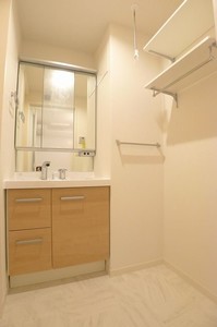 メープルリーフ 203号-8