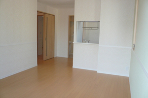 ソレイユ志津　Ｂ棟 201号-3