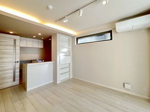 モンテサリーレ 102号-2