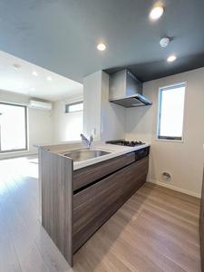 モンテサリーレ 201号-5