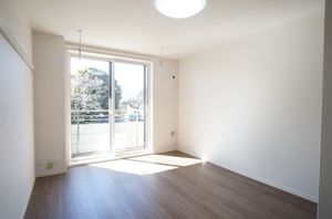 フォレナ　レジデンス 111号-2