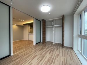 プレヴナンス東町 301号-7