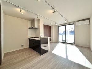 イーストリーム 306号-4