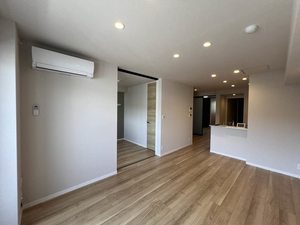 プレヴナンス東町Ⅱ 202号-4