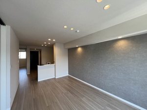 プレヴナンス東町Ⅱ 302号-3