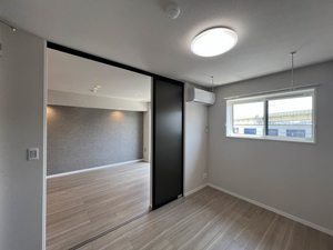 プレヴナンス東町Ⅱ 302号-6