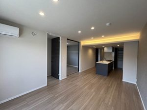 プレヴナンス東町Ⅱ 306号-2