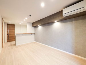 ヴァレンズ・クレシェレ 103号-3