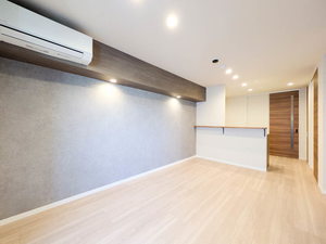 ヴァレンズ・クレシェレ 202号-3