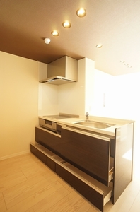 マストライフ幕張 301号-4