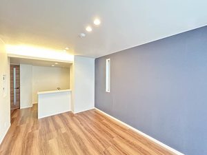 プレミアス幕張本郷 101号-2