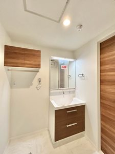 プレミアス幕張本郷 101号-8