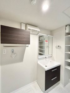 プレミアス幕張本郷 103号-8