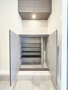 プレミアス幕張本郷 202号-10