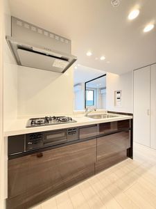 プレミアス幕張本郷 302号-4