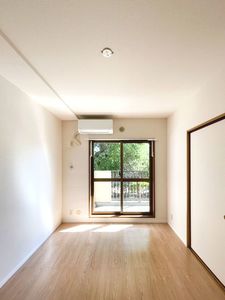 ロイヤルグランデ宮野木台 101号-4