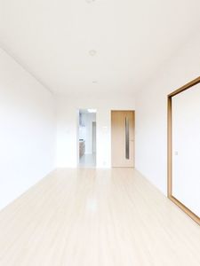 ロイヤルグランデ宮野木台 212号-3