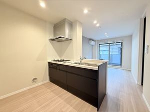 メゾン　ド　ヒロ 302号-4