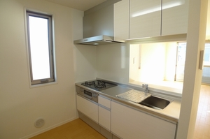 ロイヤルガーデンⅧ 201号-5