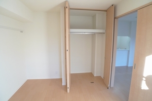 ロイヤルガーデンⅨ 101号-5